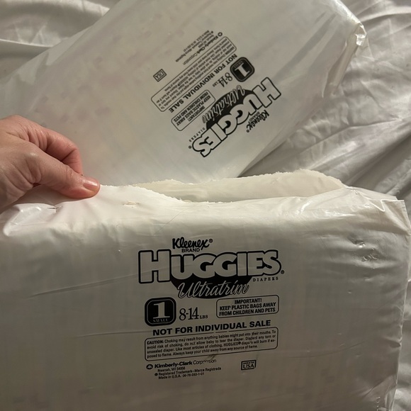 Vintage Huggies Ultratrim Diapers - Picture 2 of 4